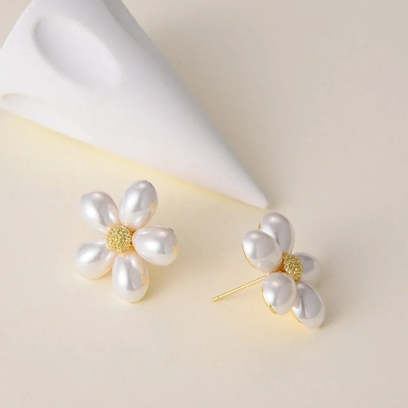 Multicolor Women's Jewelry Faux Pearl Decor Flower Design Stud Earrings - Picture 4 of 5